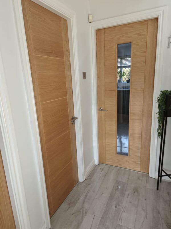 oak veneer unglazed supply and fitted including handles and hinges £250